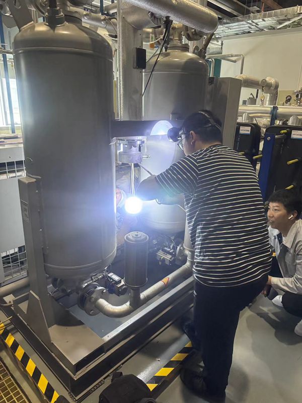 http://yanweijidian.com/Public/uploads/2025-02-05/17387389642048733692.jpg